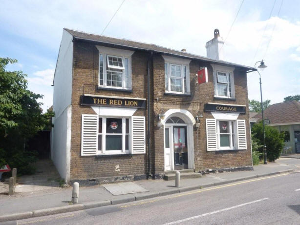 Red Lion, 259 High Street, St Mary Cray - in July 2010