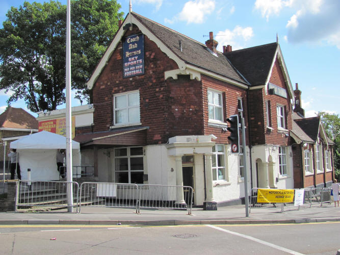 Coach & Horses, 40 London Road, Strood - in 2010