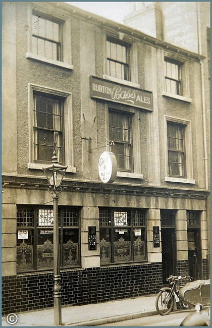 Hat & Beaver, Highcross Street, Leicester - in the 1940s