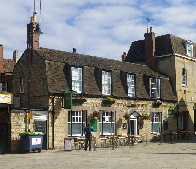 Golden Fleece Inn, 18 Sheep Market, Stamford - in August 2014