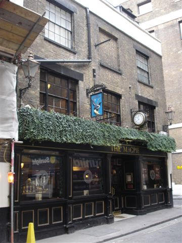 Magpie, 12 New Street - in December 2006