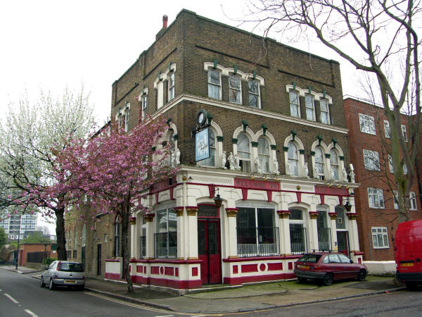 Finish, 142 Lynton Road, Bermondsey - in April 2009