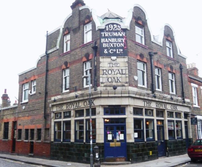 Royal Oak, 73 Columbia Road, E2 - in November 2008