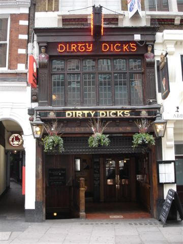 Dirty Dicks, 202 Bishopsgate, EC2 - in December 2006