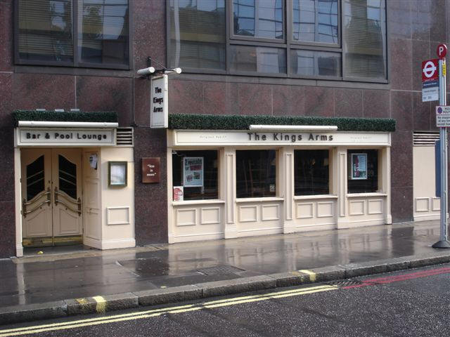 Kings Arms, 27 Wormwood Street, EC2 - in September 2006