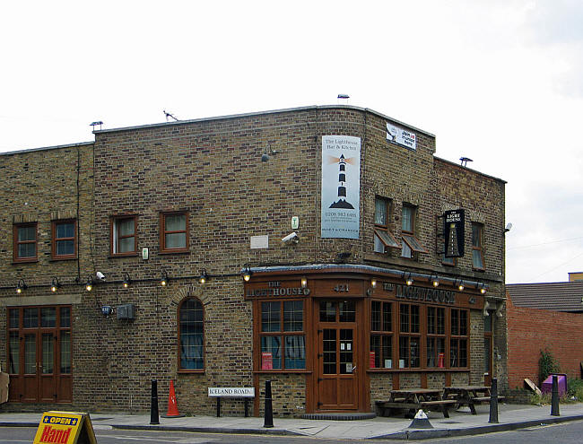 Railway Arms / Iceland, 421 Wick Lane, London,E3 2JG - in June 2014