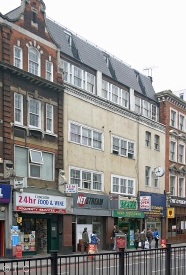 Builders Arms, 254 Pentonville Road N1 - in May 2010