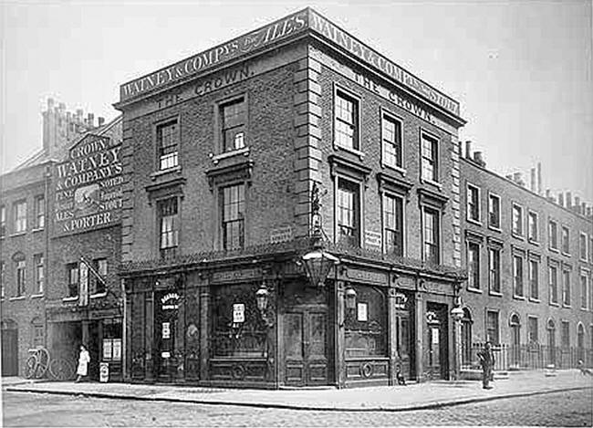 Crown, Winchester street (right) and Southern street (left), Clerkenwell  - circa 1890