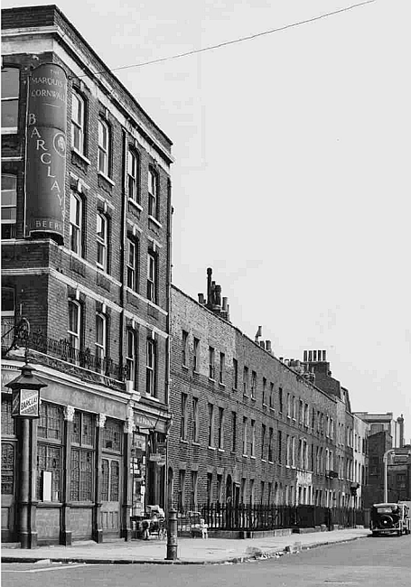 Marquis of Cornwallis, 61 Collier Street, Clerkenwell - in 1960s