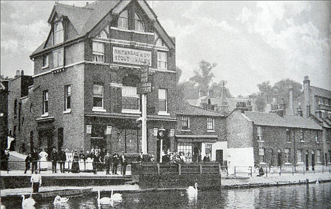 Beehive, High Hill Ferry, at the corner of Retreat Cottages - in circa 1904 