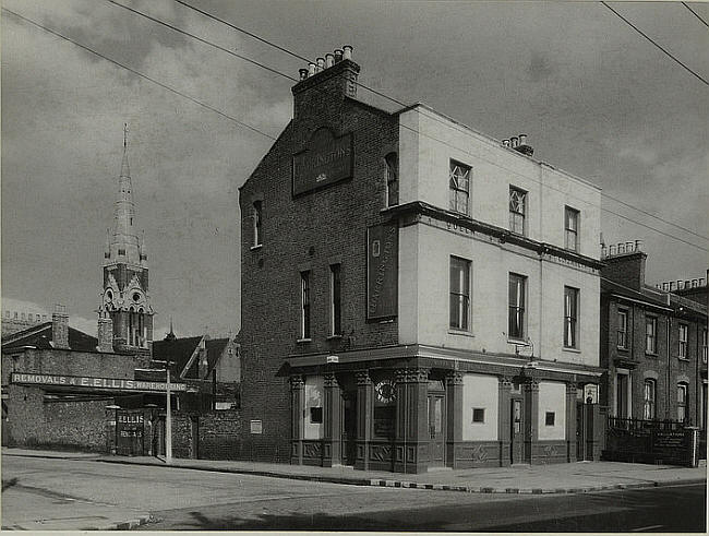 Queen Elizabeth, 9 Graham Road, Dalston, Hackney E8 - in 1942