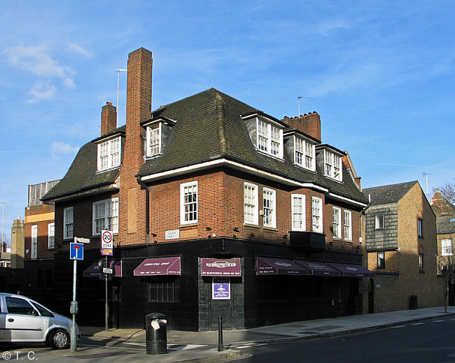 Royal Oak, 62 Glenthorne Road, Hammersmith W6 - in March 2014