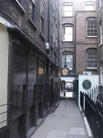 (Ye) Olde Cheshire Cheese, 16 Wine Office Court, EC4 - in February 2008