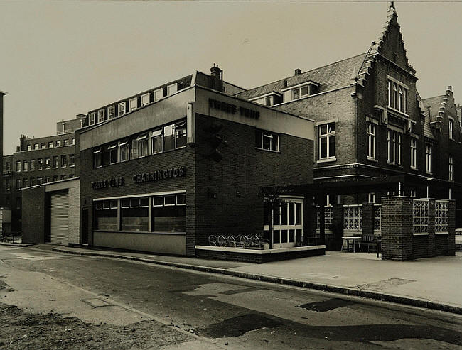 Three Tuns, 1 West Harding street, Fetter lane, Holy Trinity Less, EC4