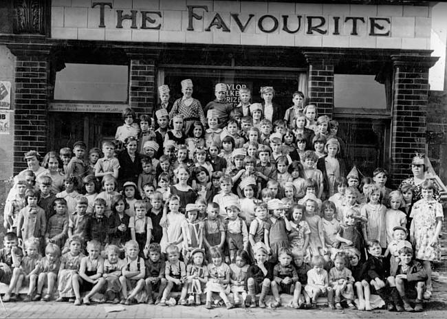 Favourite, 5 Queensland Road, Islington N7 - circa 1940s VE celebration?