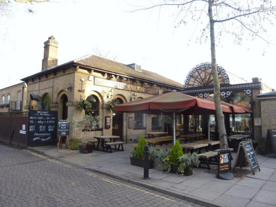 Railway, Station Parade, Kew - in January 2011