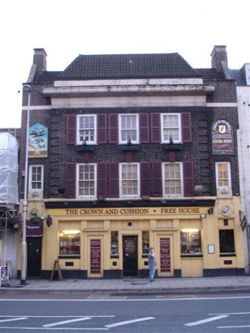 New Crown & Cushion, 133 Westminster Bridge Road- in December 2006