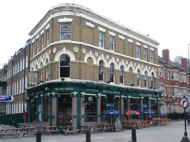 Roebuck, 293 Kennington Road, SE11 - in July 2007