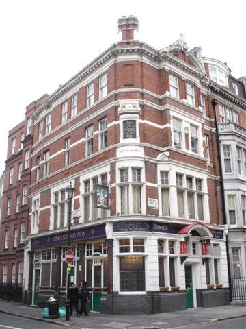 Coachmakers Arms, 88 Marylebone Lane - in January 2007