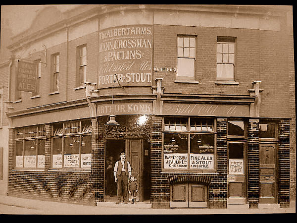 Albert Arms, Railway Place - Arthur Monk is the landlord.