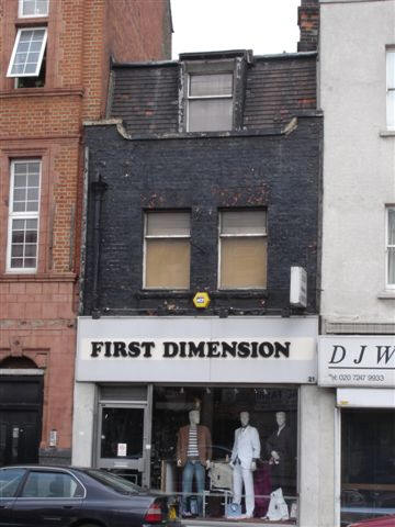 Beer House, 121 Commercial Road, E1 - in May 2007