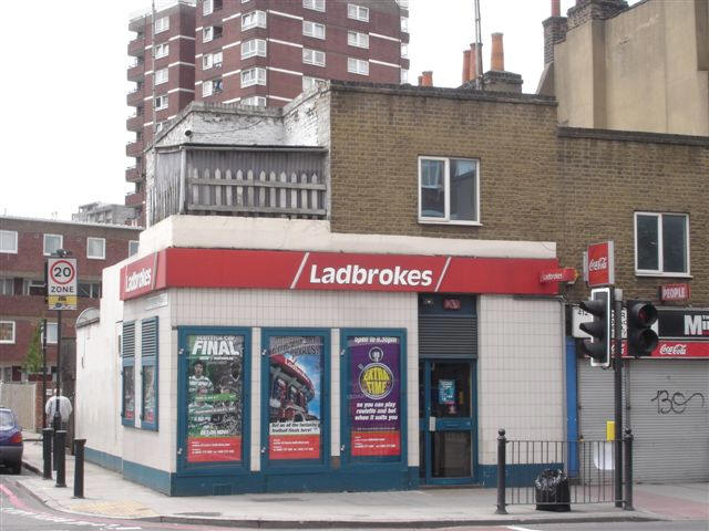 Brewers Hall, 414 Commercial Road, E1 - in May 2007