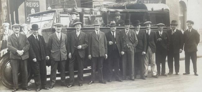 Freemasons Arms, 244 Hillingdon Street, a charabanc day out in the 1930s