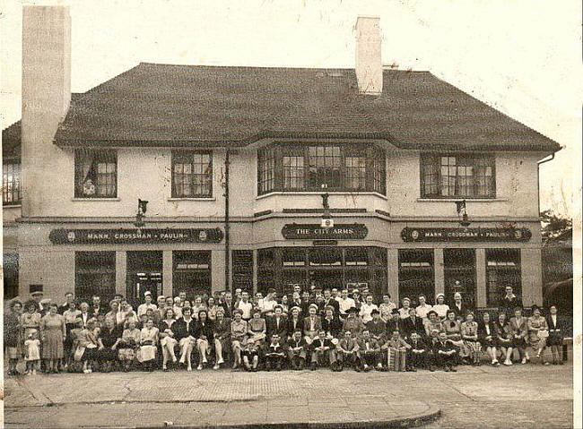 City Arms, 1 West Ferry Road, Poplar - Mann, Crossman Paulin