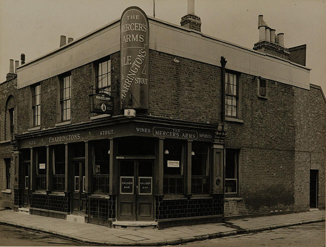 Mercers Arms, 34 Belgrave Street, Commercial Road east, Ratcliffe E1 - in 1939