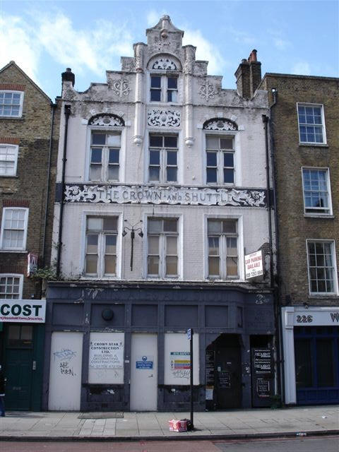 Crown & Shuttle, 226 Shoreditch High Street - in April 2006