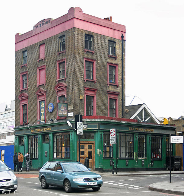 Three Crowns, 8 East Road - in March 2010