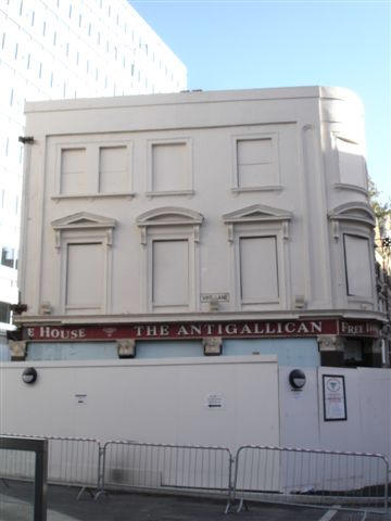 Antigallican, 155 Tooley Street, SE1 - in November 2006
