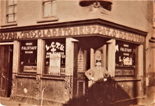 Gladstone, 37 Dean street E1, licensee Patrick Donovan - circa 1907 to 1910