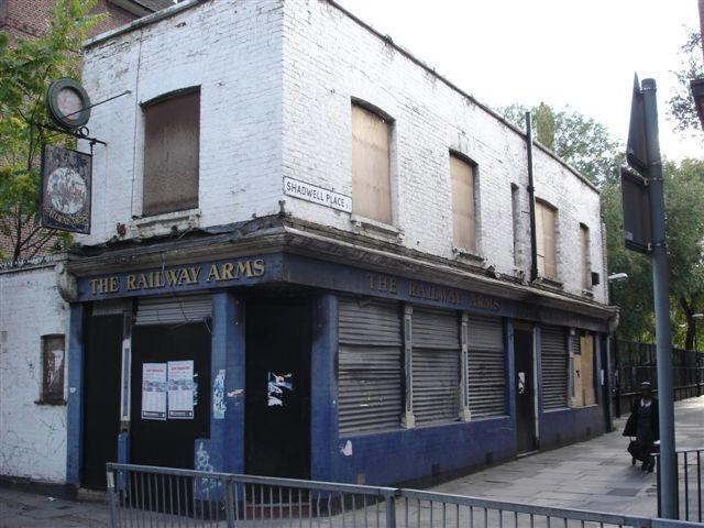 Railway Arms, 60 Sutton Street, E1 - in August 2006