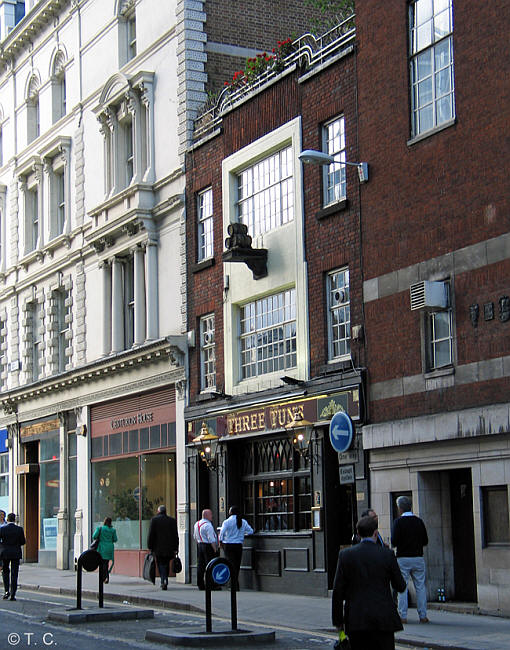 Three Tuns, 36 Jewry Street EC3 - in June 2014