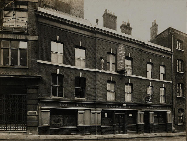 Ticket Porter, 17 & 19 Arthur Street west EC4