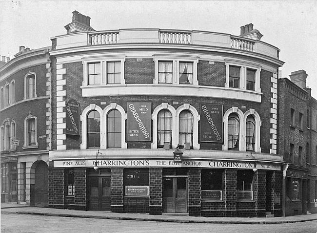 Blue Anchor, 21 Dock Street, Upper East Smithfield E1 - in 1931