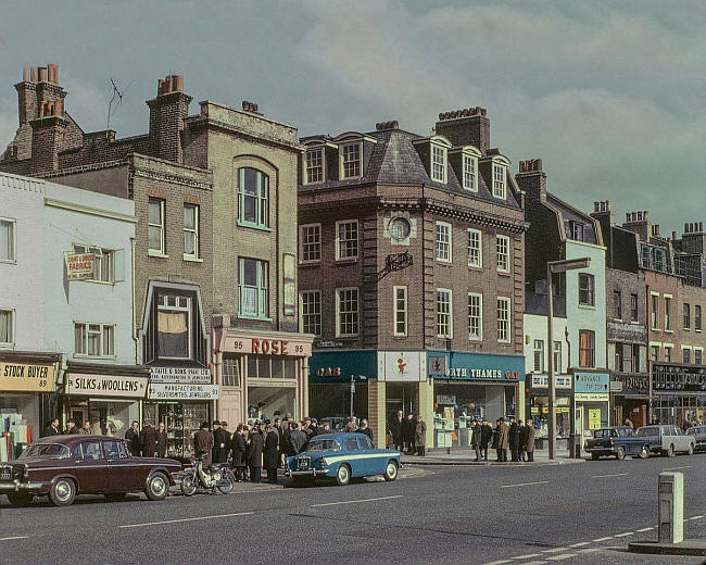 Dolphin, 97-99 Whitechapel Road, E1 - in 1965