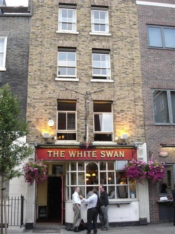 White Swan, 21 Great Alie Street - in September 2006