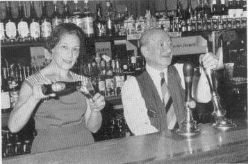 Hetty & Alfie harris at the Princes of Wales, Commercial Street in 1960