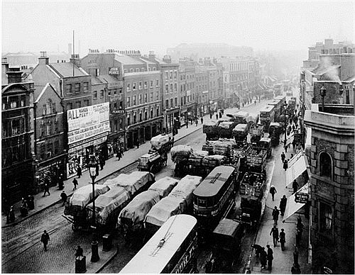 Seven Stars, Whitechapel High Street - circa 1914 (lower right corner)