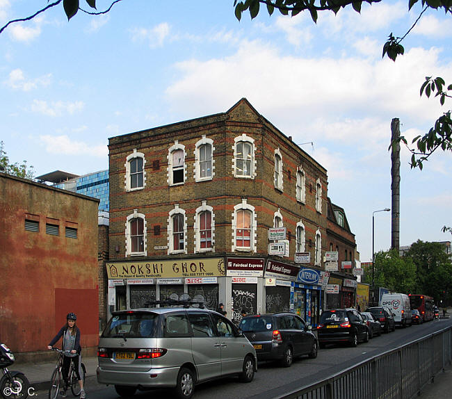 Shakespeare Arms, 16 Bakers Row, E1 - in May 2014