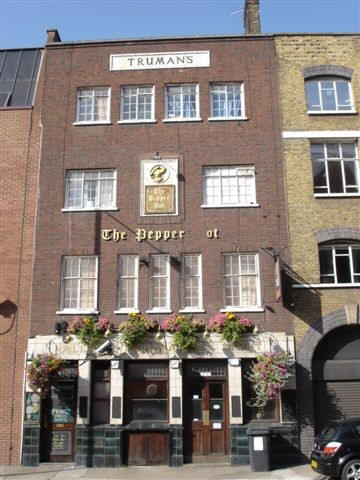 Pepper Pot,  22 Dock Street - in September 2006