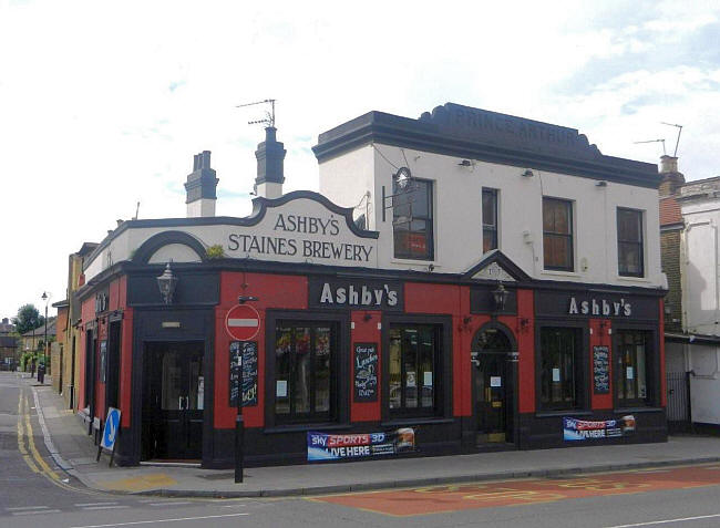 Prince Arthur, 123 Uxbridge Road, Ealing, W13 - in August 2011