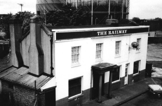 Railway Inn, South Street, Ponders End