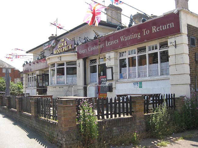 Sun & Woolpack, 640 Hertford Road, Enfield - in July 2013