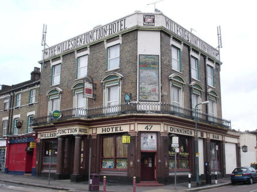 Willesden Junction Hotel, 47 Station Road, NW10 - in December 2006