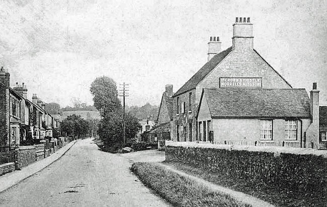 Crown & Thistle, 132 Old Road, Headington Quarry, Oxford - circa 1905