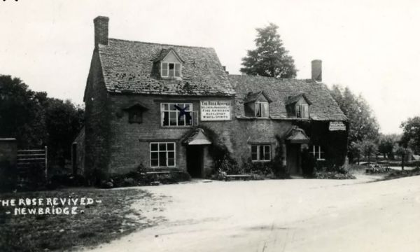 Rose Revived Hotel, Newbridge, Northmoor, Oxfordshire
