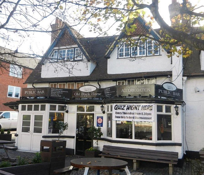 Black Horse, 102 St Clements Street, Oxford - in November 2011